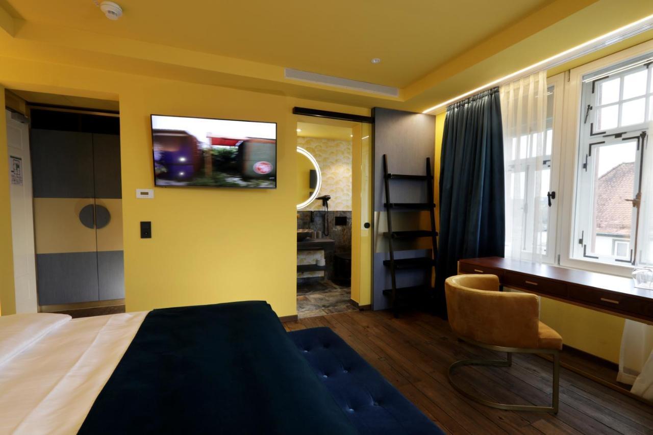 Reinhardts Hotel บูเคน ภายนอก รูปภาพ